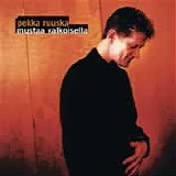 Pekka Ruuska - Mustaa valkoisella