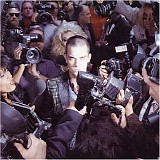 Robbie Williams - Life Thru a LensT