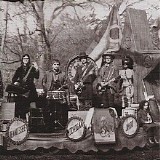 The Raconteurs - Consolers Of The Lonely