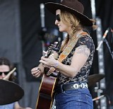 Margo Price - 2016-08-25 - PapegÃ¸jevej, TÃ¸nder, Denmark